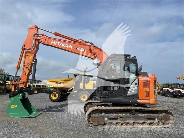 Hitachi ZX135USK-6 حفارات زحافة