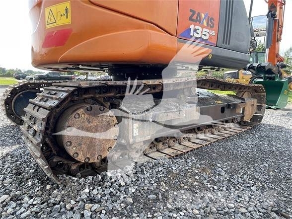 Hitachi ZX135USK-6 حفارات زحافة