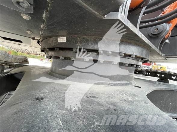 Hitachi ZX210 LC-6 Bageri gusjeničari