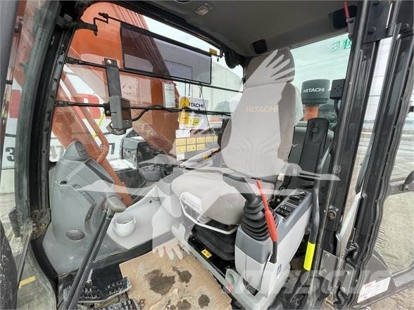 Hitachi ZX300 LC-6 Bageri guseničari
