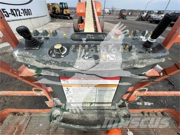 JLG 800S Teleskooppipuominostimet