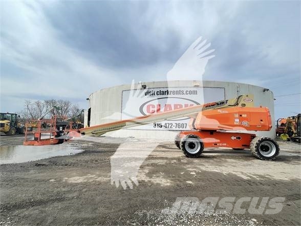 JLG 800S Teleskooppipuominostimet