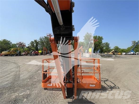 JLG 860SJ Teleskooppipuominostimet