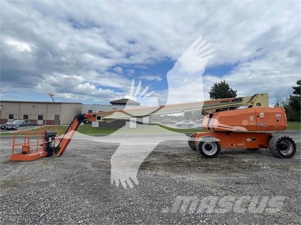 JLG 860SJ Teleskooppipuominostimet