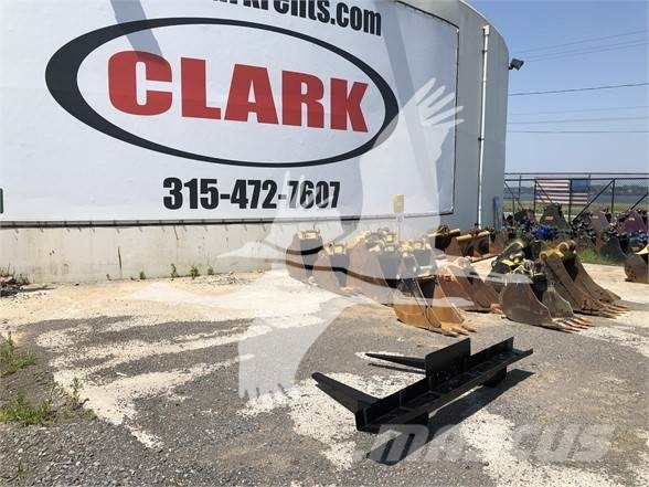 JLG GLAZIER TRAY Booms and arms