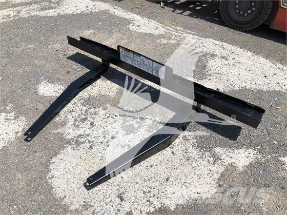 JLG GLAZIER TRAY 吊杆和铲斗