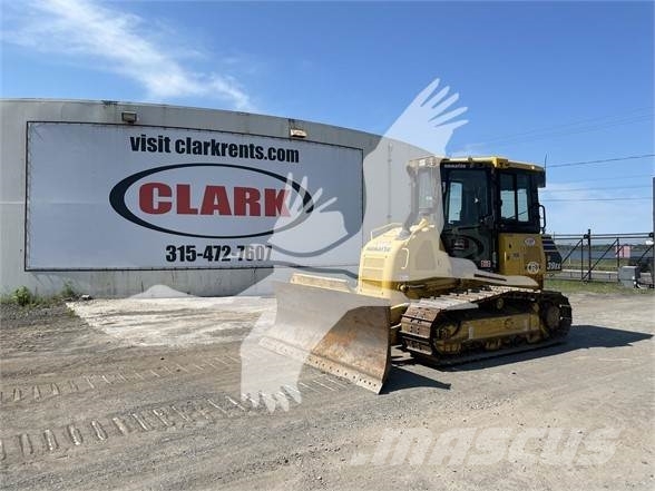 Komatsu D39EX-24 Pásové dozéry