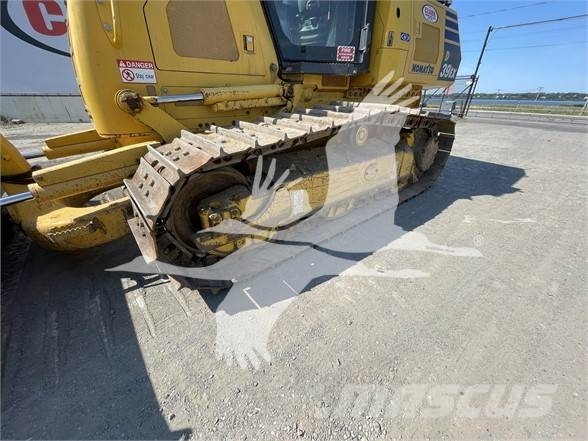 Komatsu D39EX-24 Pásové dozéry