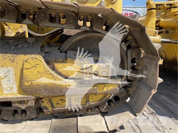 Komatsu D39EX-24 Pásové dozéry