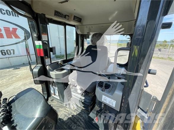 Komatsu D39EX-24 Pásové dozéry