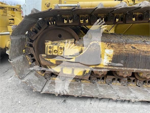 Komatsu D39PXi-24 Pásové dozéry