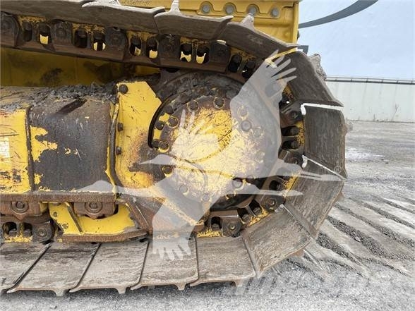 Komatsu D39PXi-24 Pásové dozéry