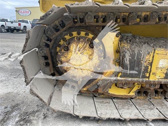 Komatsu D39PXi-24 Pásové dozéry
