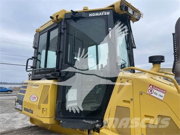Komatsu D39PXi-24 Pásové dozéry