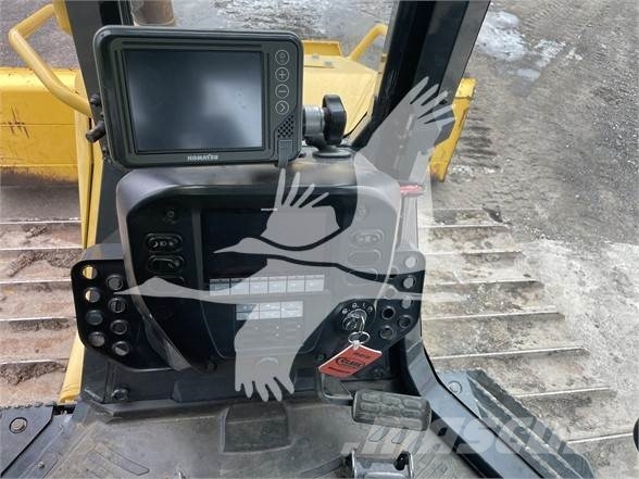 Komatsu D39PXi-24 Pásové dozéry
