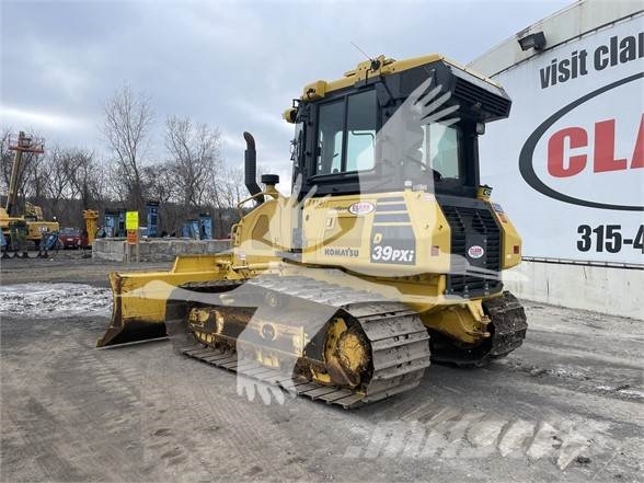 Komatsu D39PXi-24 Pásové dozéry
