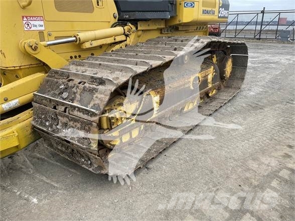 Komatsu D39PXi-24 Pásové dozéry