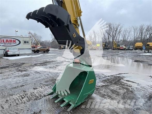 Komatsu PC138US LC-11 履带挖掘机