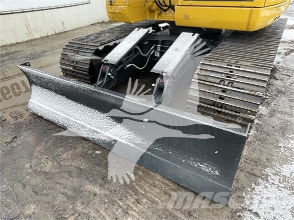 Komatsu PC138US LC-11 履带挖掘机