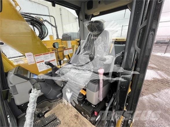 Komatsu PC138US LC-11 履带挖掘机