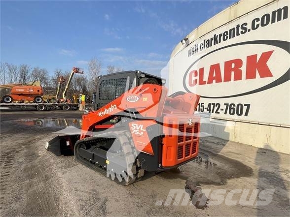 Kubota SVL75 滑移装载机