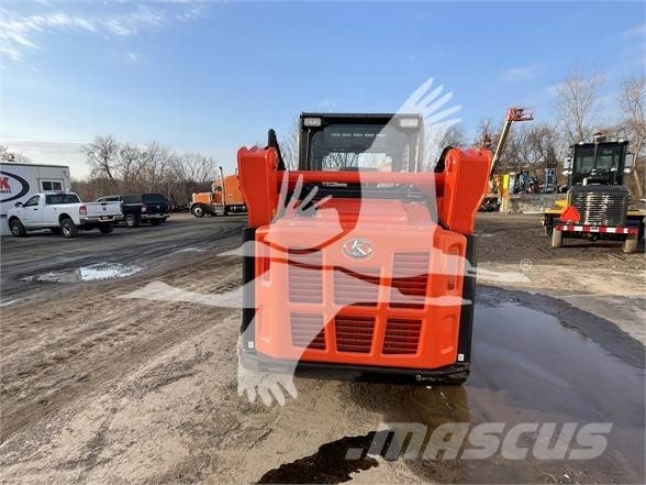 Kubota SVL75 滑移装载机