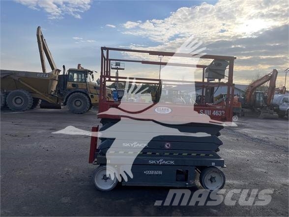 SkyJack SJIII4632 Nůžková zvedací plošina