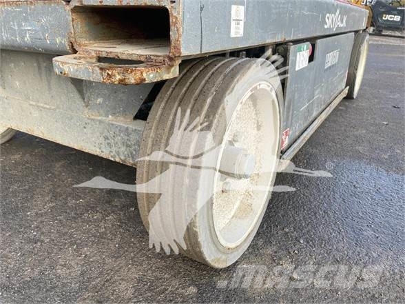 SkyJack SJIII4632 Nůžková zvedací plošina