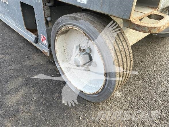 SkyJack SJIII4632 Nůžková zvedací plošina