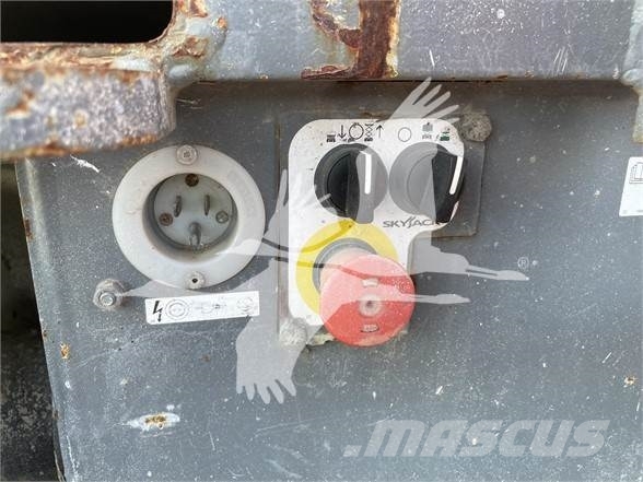 SkyJack SJIII4632 Nůžková zvedací plošina