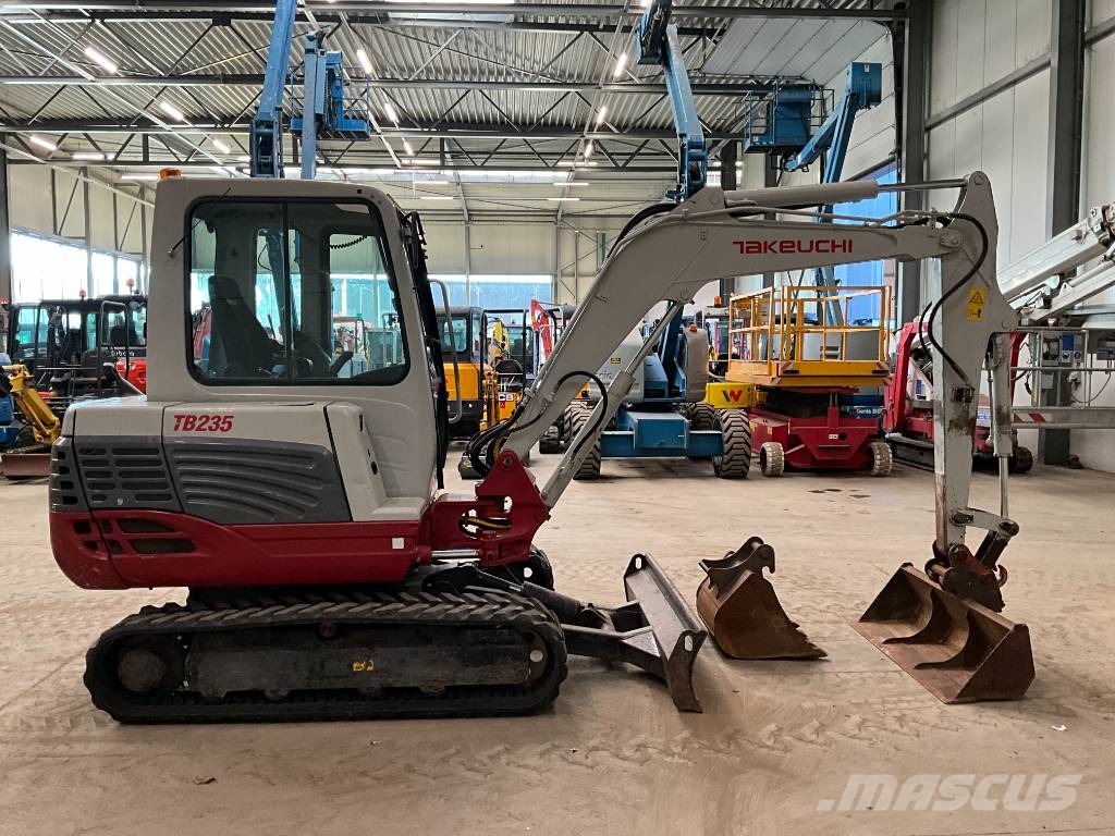 Takeuchi TB 235 Mini ekskavatori < 7 t