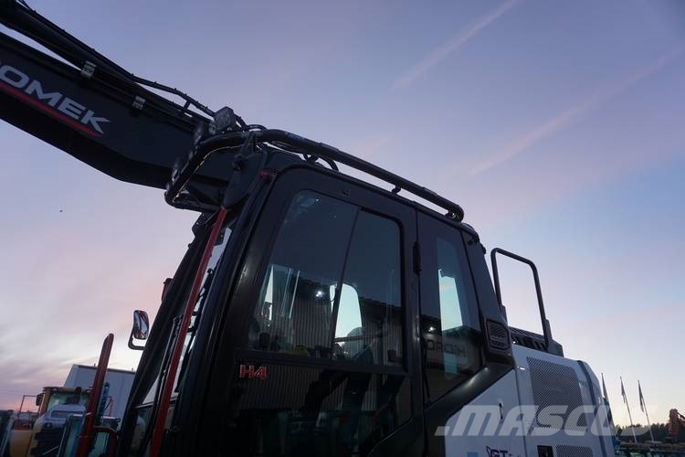 Hidromek HMK 150WR-5 *Uthyres* Bageri na kotačima
