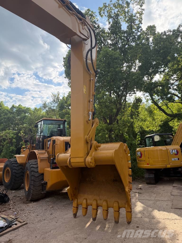 CAT 330 3000 units excavators in stock Верижен екскаватор