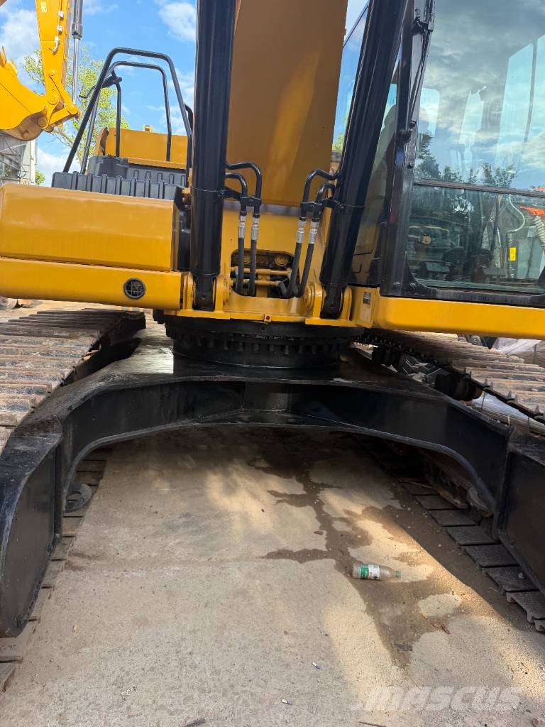 CAT 330 3000 units excavators in stock Верижен екскаватор