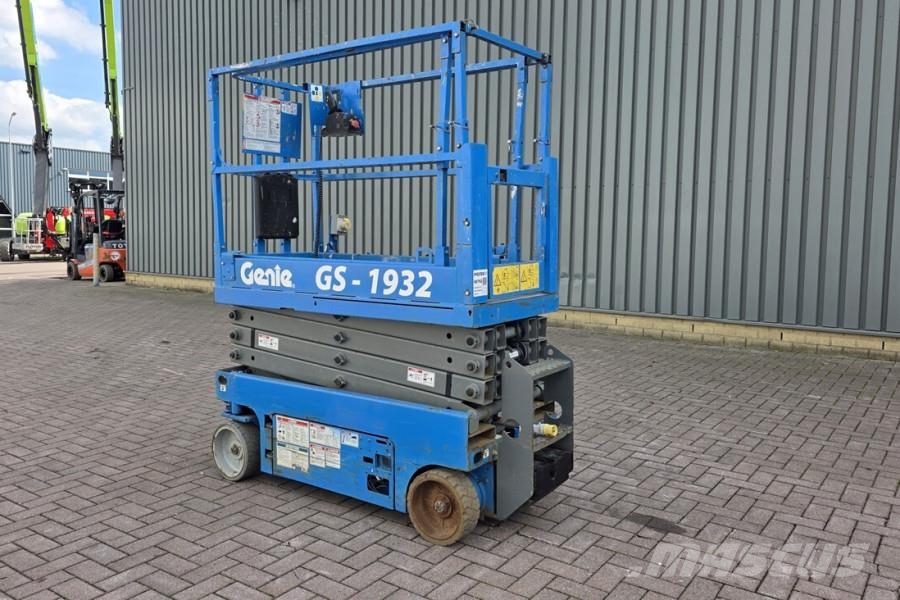 Genie GS1932 Electric, Working Height 7.8 m, 227kg Capac Nacelle ciseaux