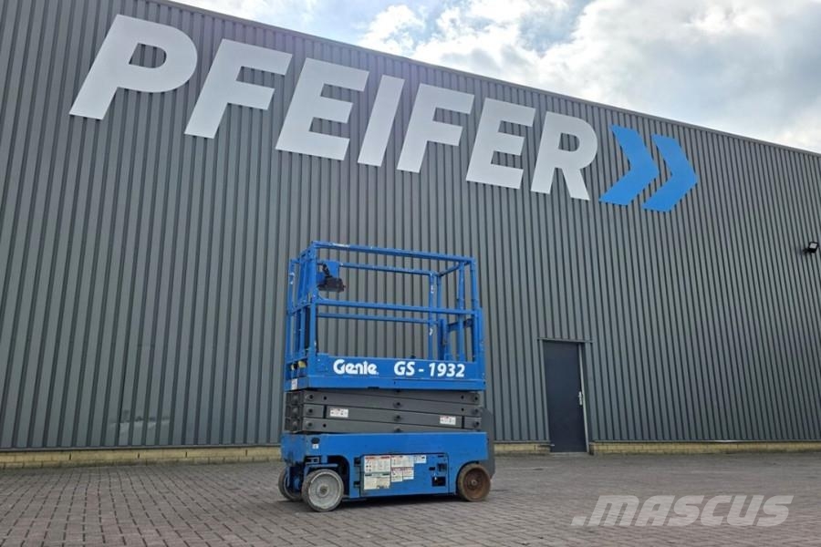 Genie GS1932 Electric, Working Height 7.8 m, 227kg Capac Nacelle ciseaux