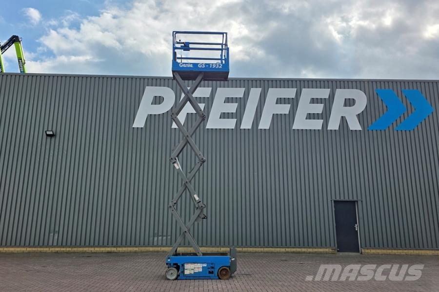 Genie GS1932 Electric, Working Height 7.8 m, 227kg Capac Nacelle ciseaux