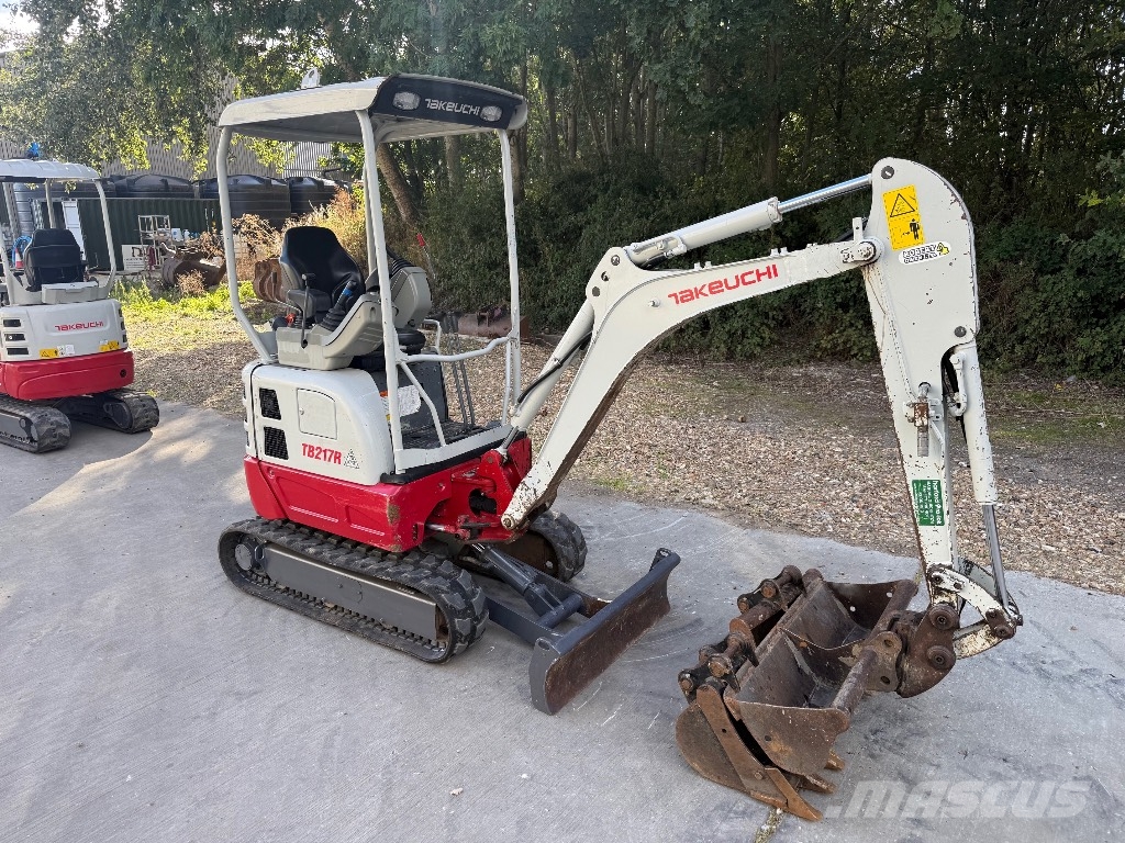 Takeuchi TB 217 R Mini bageri <7t