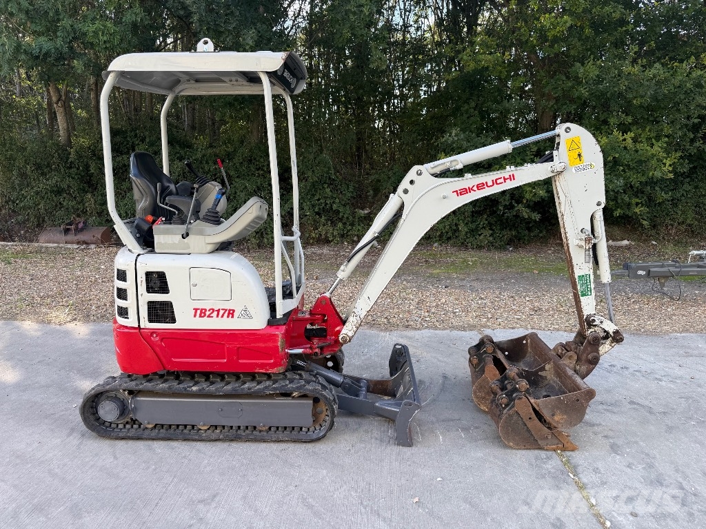 Takeuchi TB 217 R Mini bageri <7t