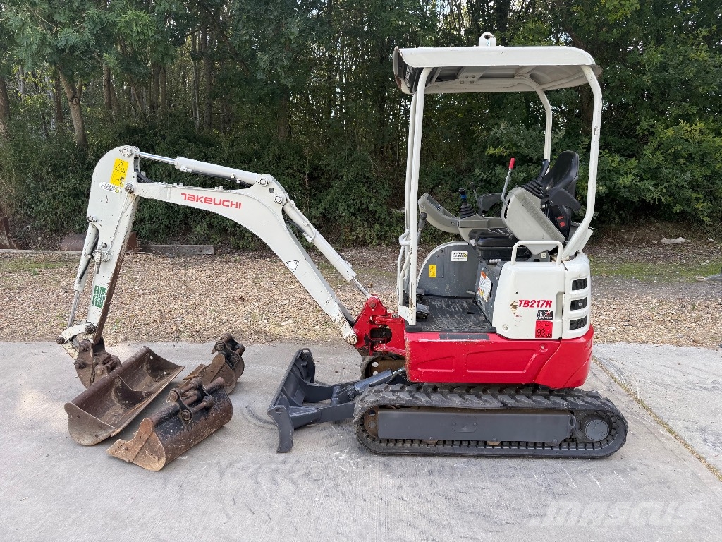 Takeuchi TB 217 R Mini bageri <7t