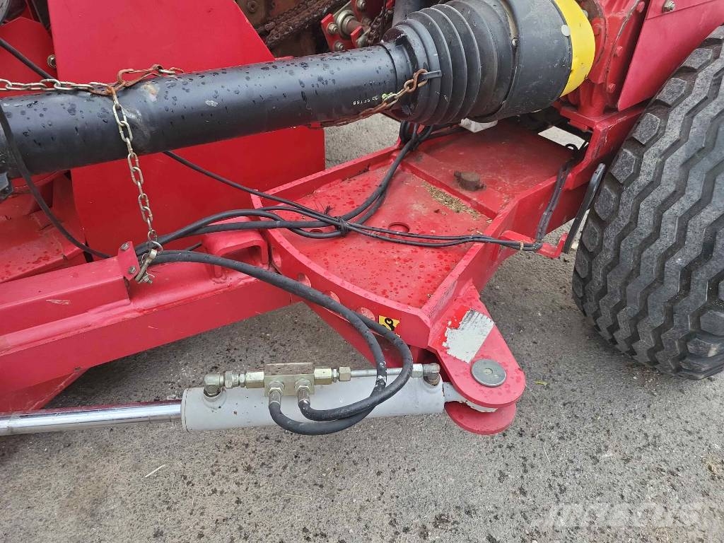 JF FCT 1050 Kombajni za stočnu hranu