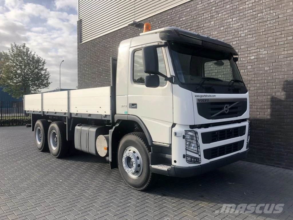 Volvo FM 370 6X4 CARGO TRUCK RHD UNUSED Camiões estrado/caixa aberta
