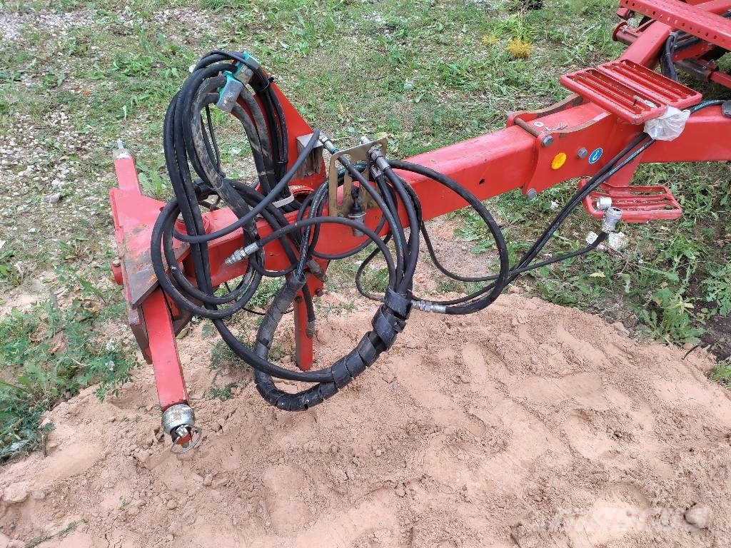Horsch Pronto 8 DC مثاقيب