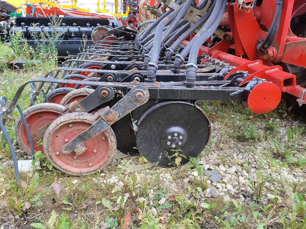 Horsch Pronto 8 DC مثاقيب
