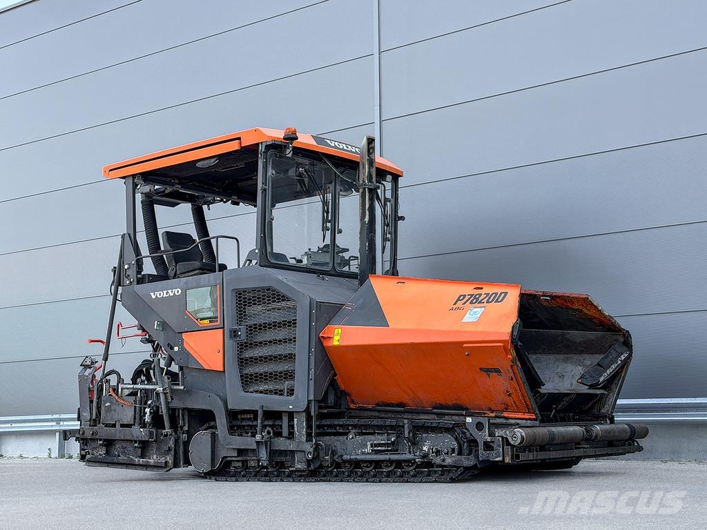 Volvo P7820D ABG معدات السفلتة