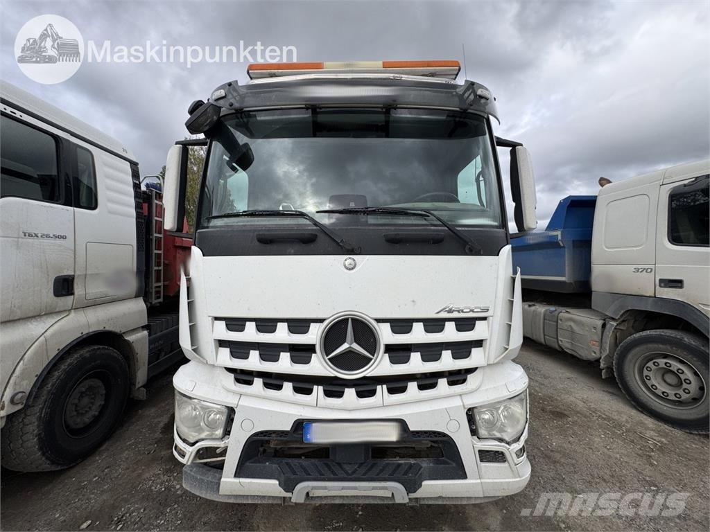 Mercedes-Benz Arocs Tipper trucks