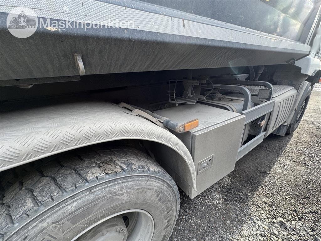 Mercedes-Benz Arocs Tipper trucks