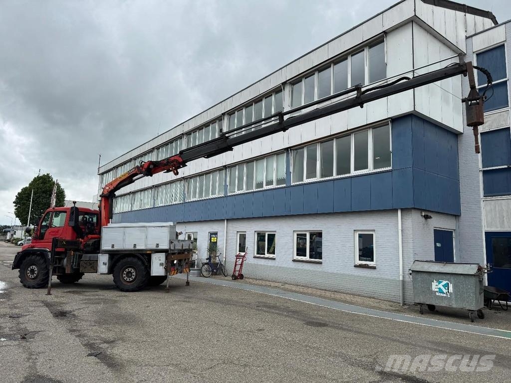 Unimog U400 4X4 + PALFINGER PK 16502 + REMOTE CONTROL 全路面起重機/吊車