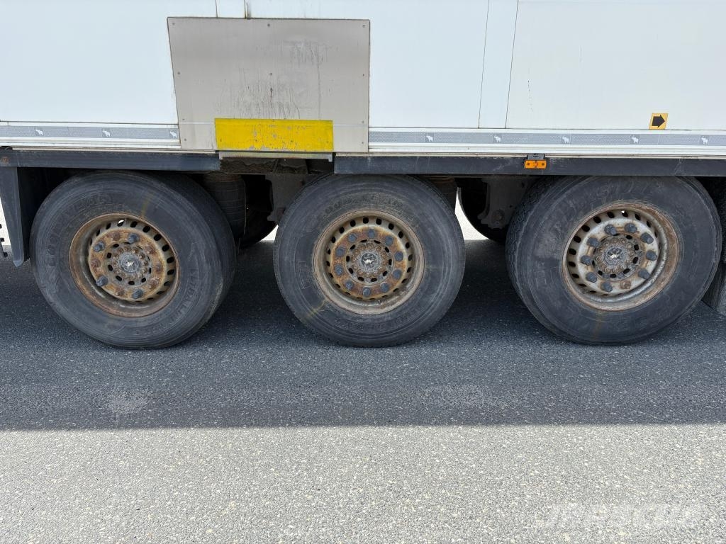 Schmitz Cargobull Trailer Reefer Multi Temp & Double Stock Straight Koel-vries opleggers