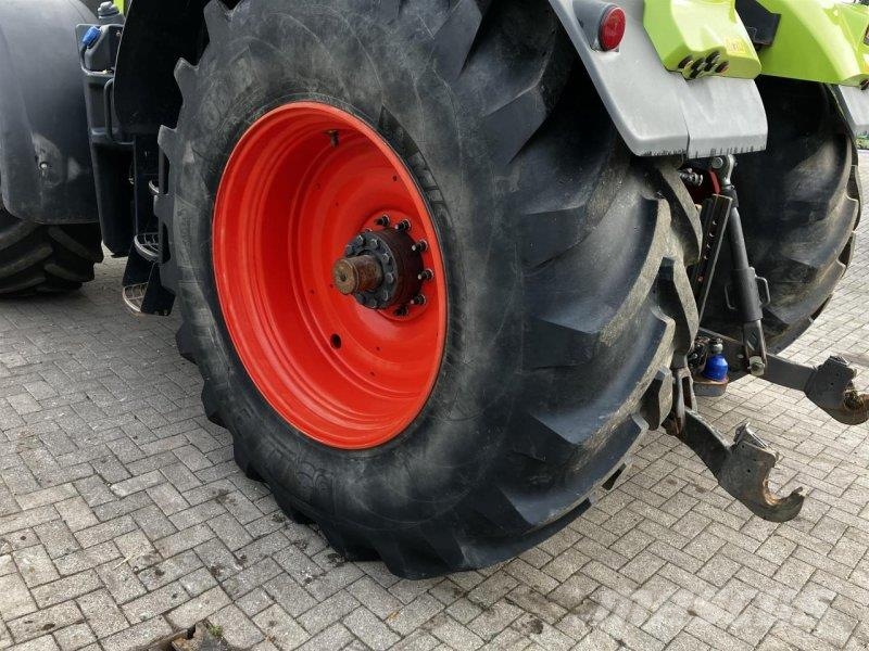 CLAAS Axion 950 트랙터